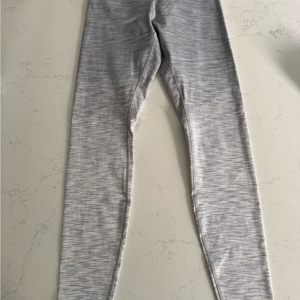 Lululemon Align Leggings Gray/White Ombre
Full Length Size 8